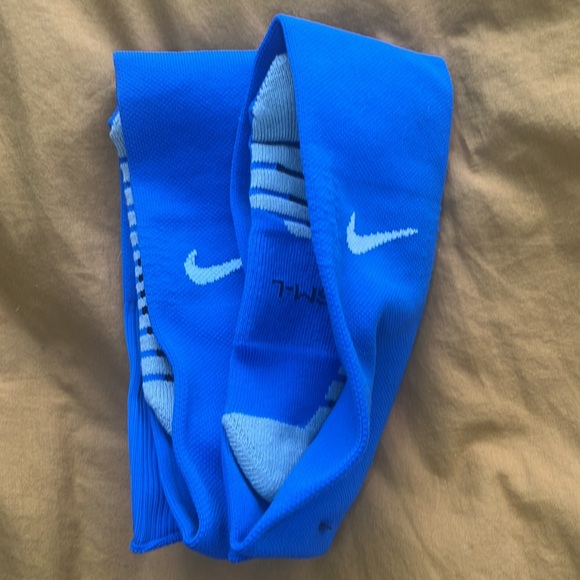 Nike Blue Athletic Socks Sz Mens Small NWOT - Picture 3 of 4